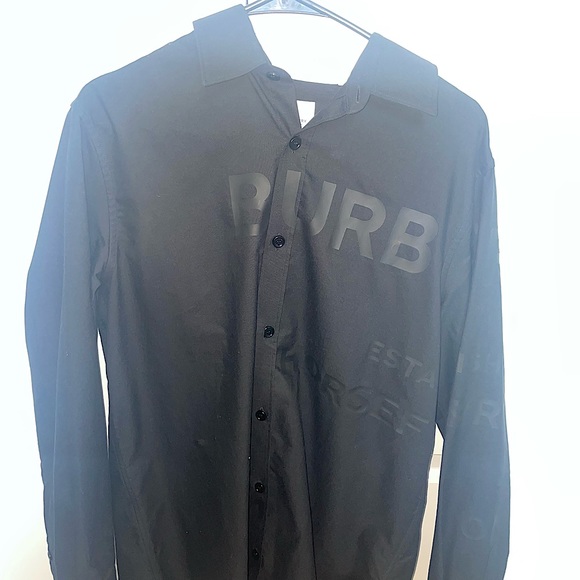 BLACK BURBERRY DRESS SHIRT SIZE SMALL